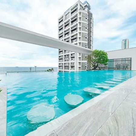 Pattaya Aeras Condotel Джомтиен Бийч Екстериор снимка